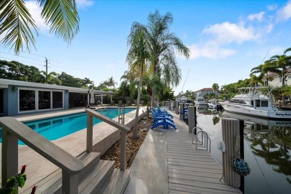 Coral Key Villas, 2340 NE 49th St, Lighthouse Point, Florida 33064, image 1
