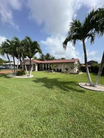 8477 NW 27th Dr, Coral Springs, Florida 33065, image 1