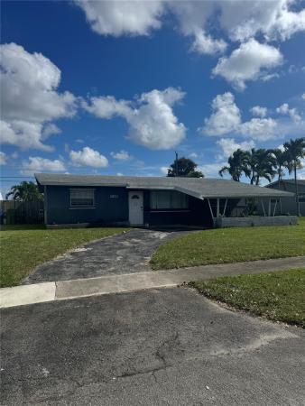 Palm Lake, 2870 NW 18th Ct, Fort Lauderdale, Florida 33311, image 1