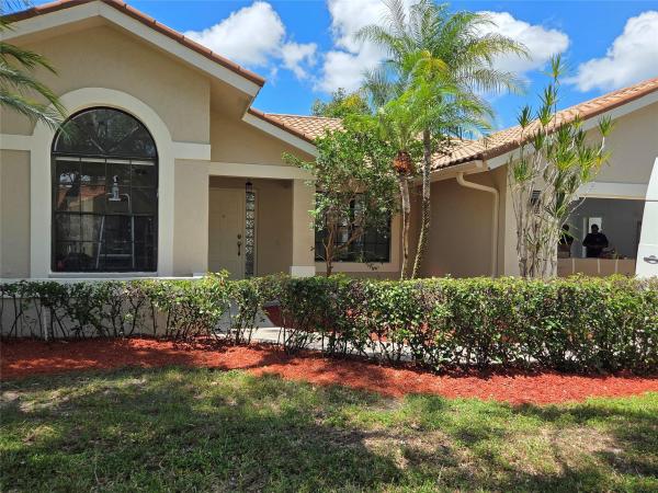 The Oaks 2 At Country Isles, 1624 Newport Ln, Weston, Florida 33326, image 1