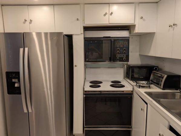 Arlen House East, 100 Bayview Dr #1005, Sunny Isles Beach, Florida 33160, image 1