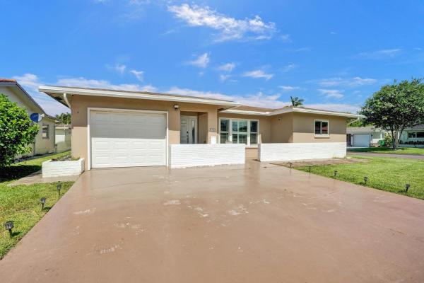 Mainlands Of Tamarac Lakes, 5706 NW 65th Way, Tamarac, Florida 33321, image 1