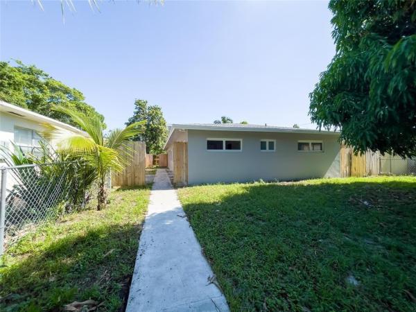 Fairview, 833 SW 7th St, Pompano Beach, Florida 33060, image 1