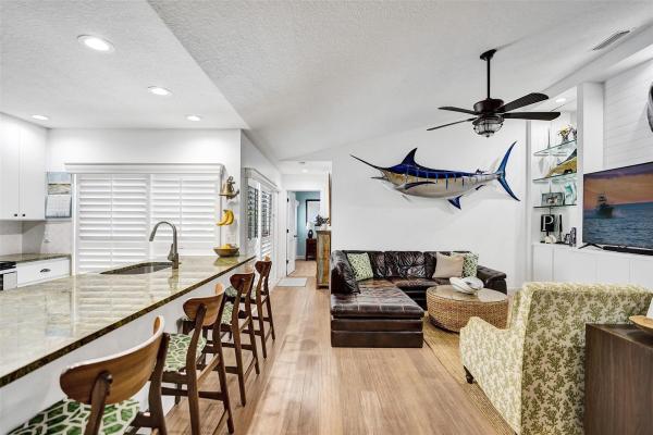 Sun Terrace At The Oaks, 10002 Chapman Oak Ct, Palm Beach Gardens, Florida 33410, image 2