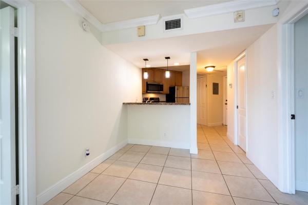 Plantation Racquet Club At Jacaranda, 10401 W Broward Blvd #308, Plantation, Florida 33324, image 1
