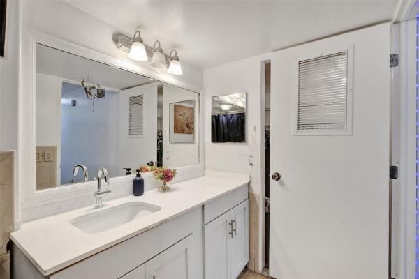 20065 NE 3 Ct 05, Unincorporated Dade County, Florida 33179, image 1