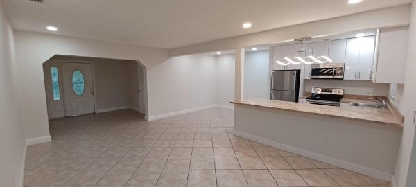 Hollywood View, 1931 Mayo St, Hollywood, Florida 33020, image 1