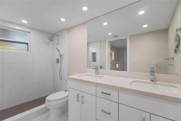 Martinique Village, 4301 Martinique Cir #M1, Coconut Creek, Florida 33066, image 1