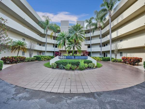 Camino Real Village, 5851 E Camino Del Sol #305, Boca Raton, Florida 33433, image 1