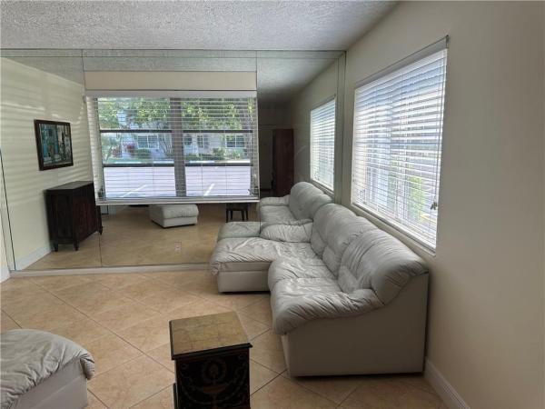 Oakland Grove Village, 659 W Oakland Park Blvd #103 C, Oakland Park, Florida 33311, image 1
