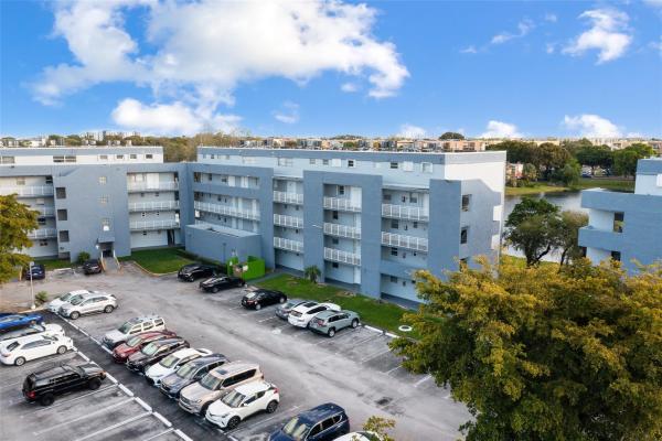 The Beach Club At Fontainebleau Park, 9359 Fontainebleau Blvd #F-208, Fountainebleau, Florida 33172, image 1