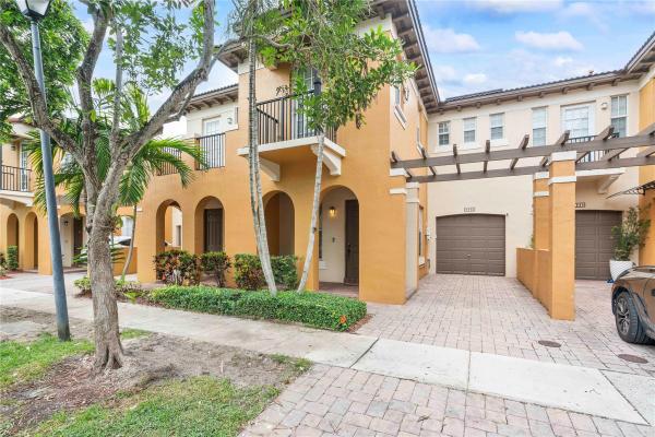 4442 Arabian Way #4442, Fort Lauderdale, Florida 33328, image 1