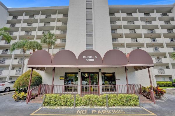 Hi-Greens Of Inverrary, 5900 NW 44th St #414, Lauderhill, Florida 33319, image 1