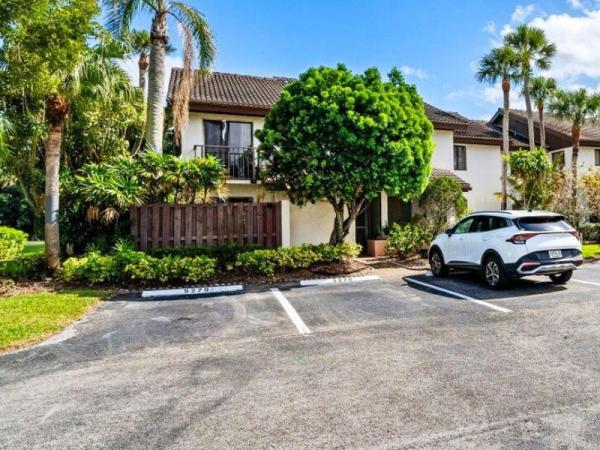 5270 Fountains Dr #102, Lake Worth Beach, Florida 33467, image 1