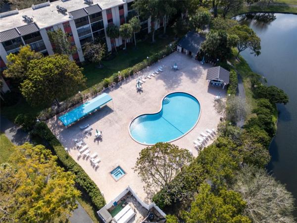 Cypress Bend, 2206 S Cypress Bend Dr #803, Pompano Beach, Florida 33069, image 3