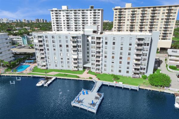 Golden Isles Yacht Club, 430 Golden Isles Dr #705, Hallandale Beach, Florida 33009, image 1