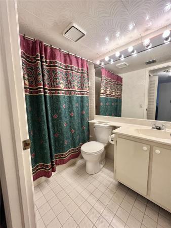 Belfort, 9691 N Belfort Cir #305, Tamarac, Florida 33321, image 2