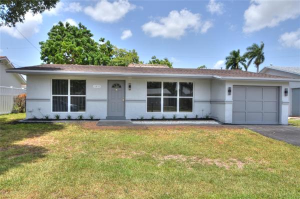 Sunrise Golf Village, 11451 NW 37th St, Sunrise, Florida 33323, image 1