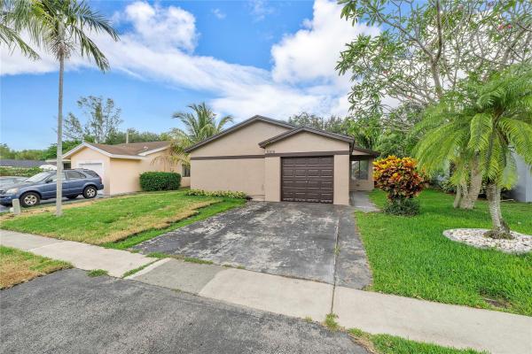 Parkwood Homes, 5308 NW 92nd Ave, Sunrise, Florida 33351, image 1