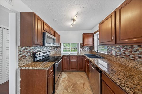 Bermuda Club, 6070 NW 64th Ave #212, Tamarac, Florida 33319, image 1