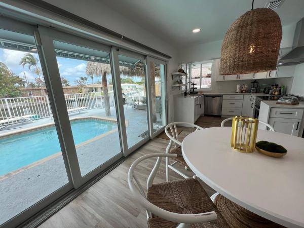 Pompano Isles, 2233 SE 15th St, Pompano Beach, Florida 33062, image 1