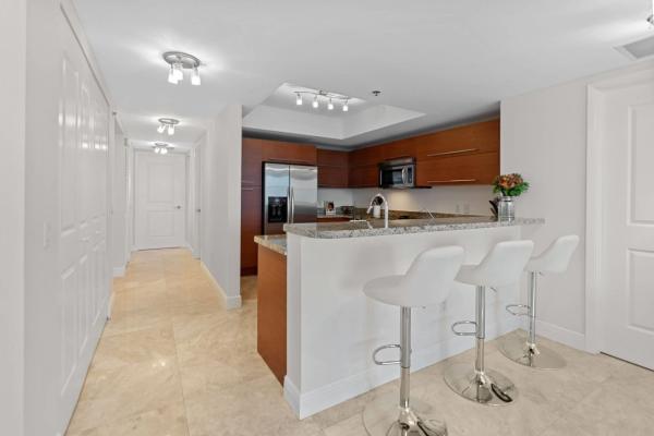 Tao Sawgrass, 2641 N Flamingo Rd, Fort Lauderdale, Florida 33323, image 1