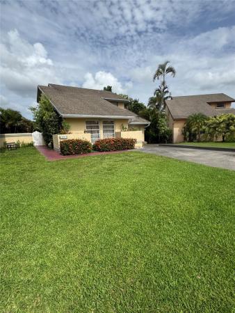 Woods Of Rolling Hills, 4071 SW 83rd Way, Davie, Florida 33328, image 1