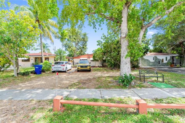 1571 NE 179th St, Miami, Florida 33162, image 1