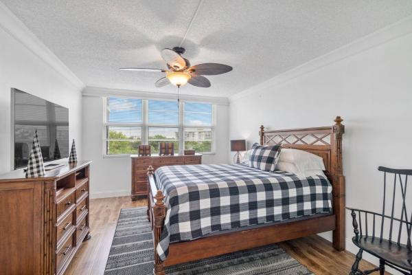 Palm-Aire Country Club 10, 4015 W Palm Aire Dr #606, Pompano Beach, Florida 33069, image 1