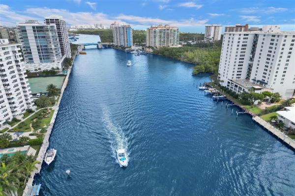 La Rive, 715 Bayshore Dr #604, Fort Lauderdale, Florida 33304, image 1