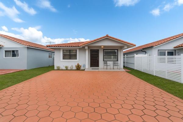 Baracoa, 6562 W 22nd Ct, Hialeah, Florida 33016, image 1