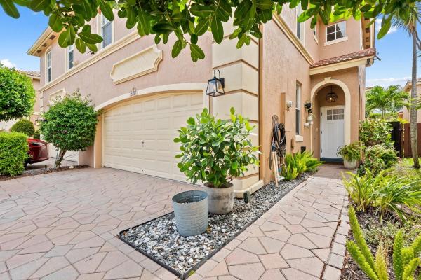 Banyan Trails, 5157 Meadow Oaks Dr #5157, Coconut Creek, Florida 33073, image 1