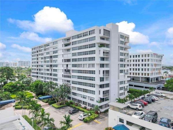 East Point Towers, 1160 N Federal Hwy #1020, Fort Lauderdale, Florida 33304, image 1