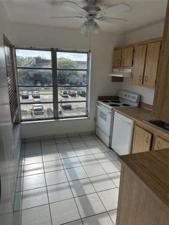 The Manors Of Inverrary, 4174 Inverrary Dr #314, Lauderhill, Florida 33319, image 1