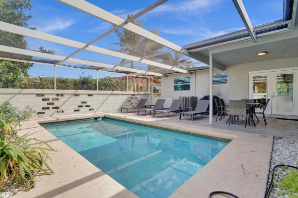 Patterson Park, 161 NE 57th Ct, Fort Lauderdale, Florida 33334, image 1