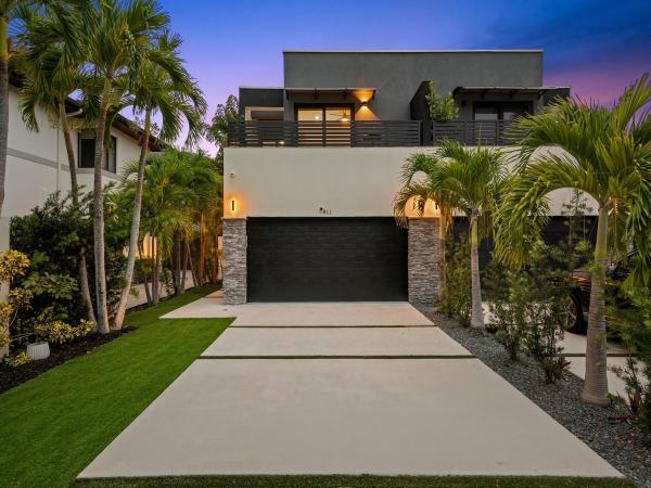 Croissant Park River, 811 SW 10th St, Fort Lauderdale, Florida 33315, image 1