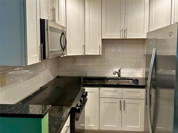 530 NE 34th Ct #1, Oakland Park, Florida 33334, image 1