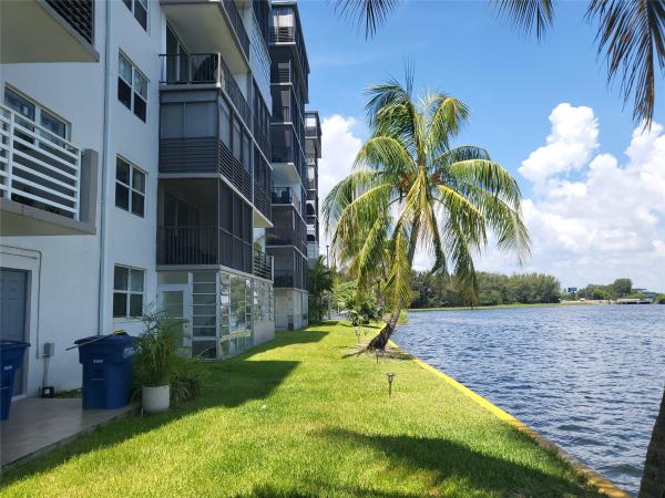 1075 NE Miami Gardens Dr 706, Miami, Florida 33179, image 1