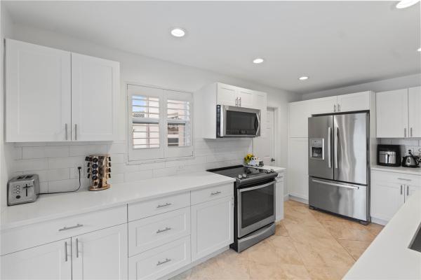 Norwood, 261 SE 8th St, Pompano Beach, Florida 33060, image 1