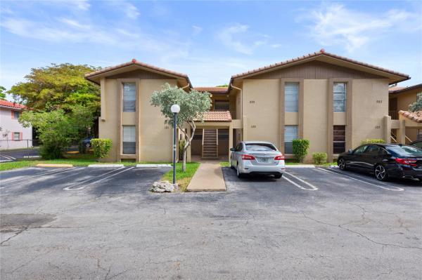 Palm Terrace, 11101 Royal Palm Blvd #102, Coral Springs, Florida 33065, image 1