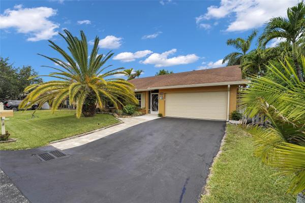 9811 NW 53rd Ct, Coral Springs, Florida 33076, image 1