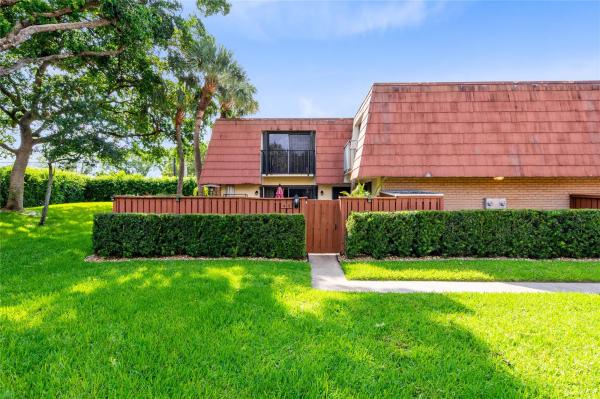 Sandalwood At Boynton Beach, 413 Live Oak Ln #413, Boynton Beach, Florida 33436, image 1