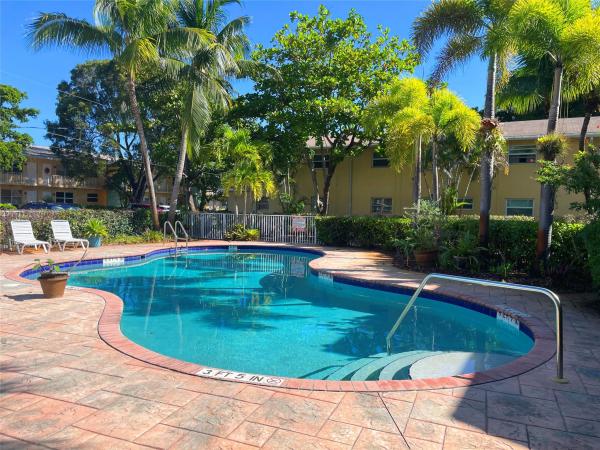 Wilton Village, 2607 NE 8th Ave #22, Wilton Manors, Florida 33334, image 1