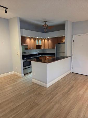 Clairmont, 10403 E Clairmont Cir #209, Tamarac, Florida 33321, image 2