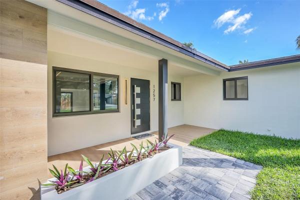 Country Club Village, 1257 NW 4th St, Boca Raton, Florida 33486, image 1