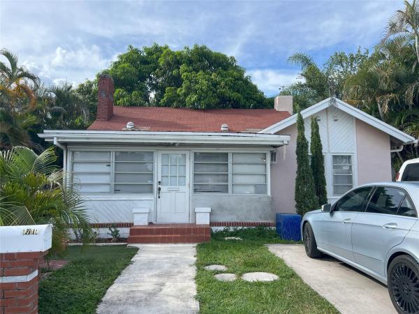 St James Court, 1719 S Hayes St, Hollywood, Florida 33020, image 1