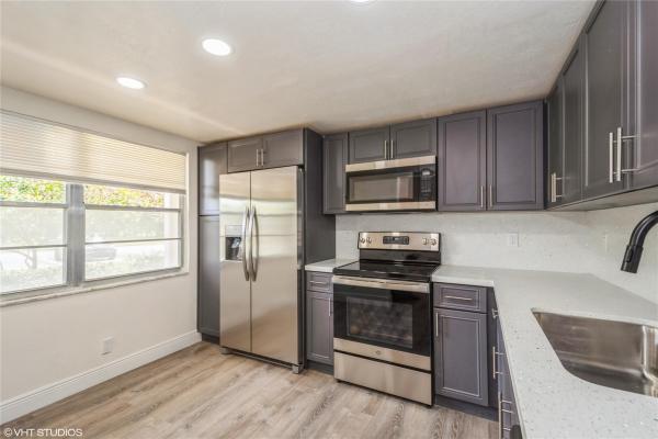 Victoria Village, 2805 Victoria Way #D1, Coconut Creek, Florida 33066, image 1