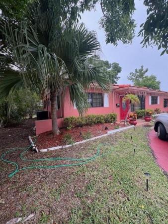 9281 Martinique Dr, Cutler Bay, Florida 33189, image 1