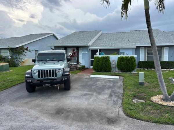 The Villas At Lucerne Lakes, 4355 Lucerne Villas Ln, Lake Worth Beach, Florida 33467, image 1
