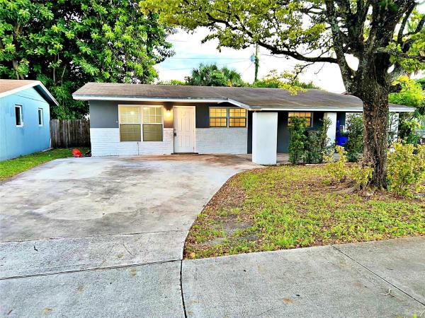 Collier City, 2724 NW 2nd St, Pompano Beach, Florida 33069, image 1